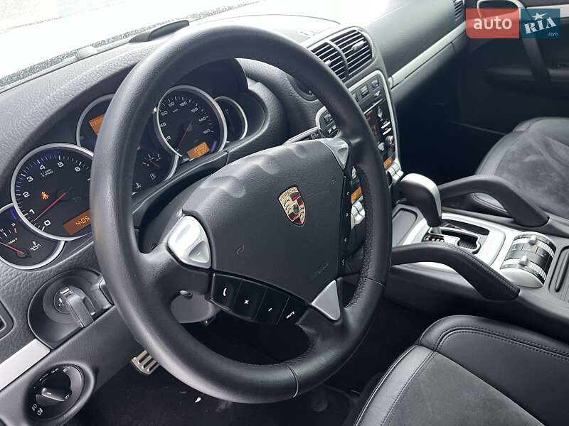 Внедорожник / Кроссовер Porsche Cayenne 2010 в Харькове