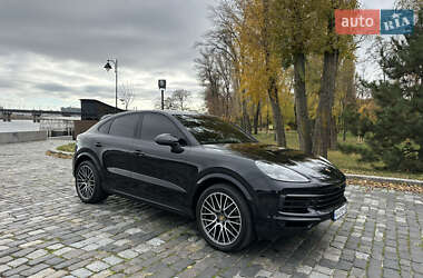 Внедорожник / Кроссовер Porsche Cayenne 2021 в Киеве