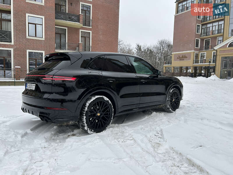 Внедорожник / Кроссовер Porsche Cayenne 2022 в Харькове