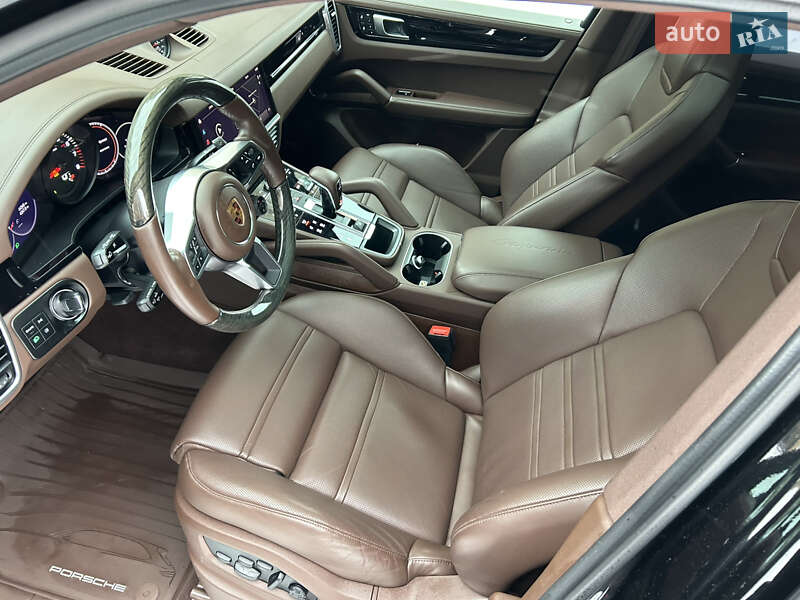 Внедорожник / Кроссовер Porsche Cayenne 2022 в Харькове