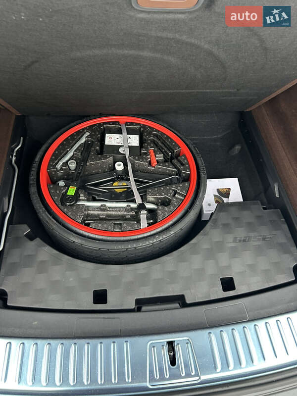 Внедорожник / Кроссовер Porsche Cayenne 2022 в Харькове