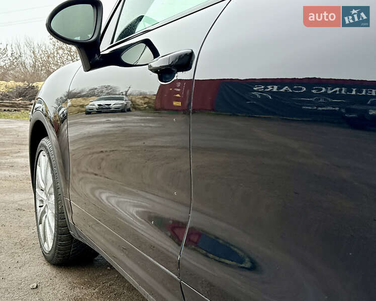 Внедорожник / Кроссовер Porsche Cayenne 2011 в Ровно