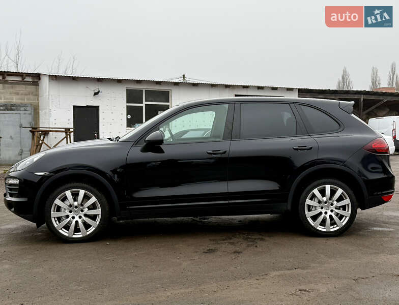Внедорожник / Кроссовер Porsche Cayenne 2011 в Ровно