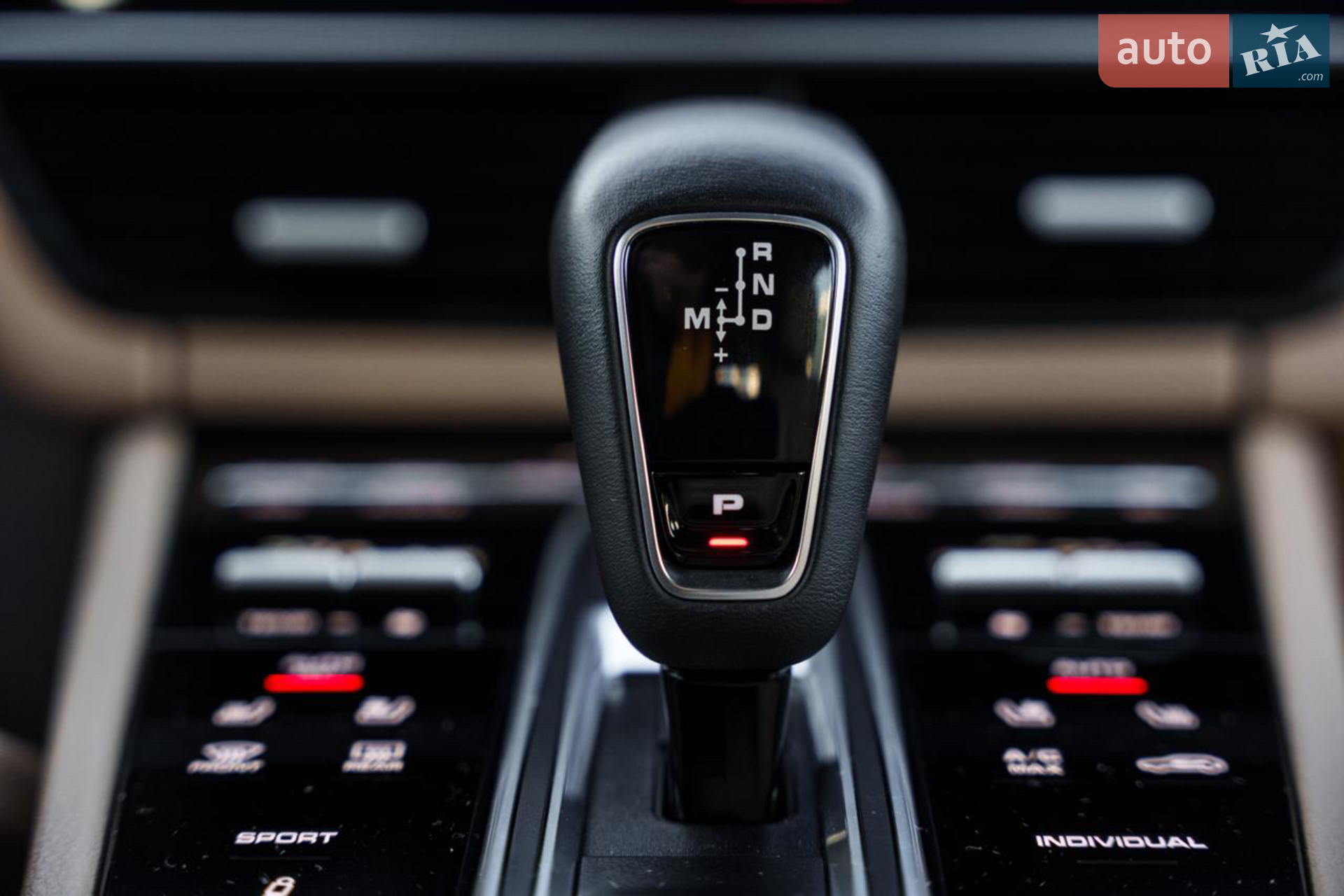2019 Porsche Cayenne - мініатюра 39