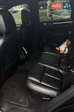 Внедорожник / Кроссовер Porsche Cayenne 2012 в Днепре
