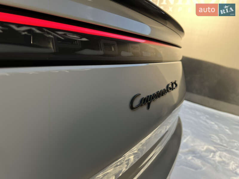 Внедорожник / Кроссовер Porsche Cayenne 2022 в Львове