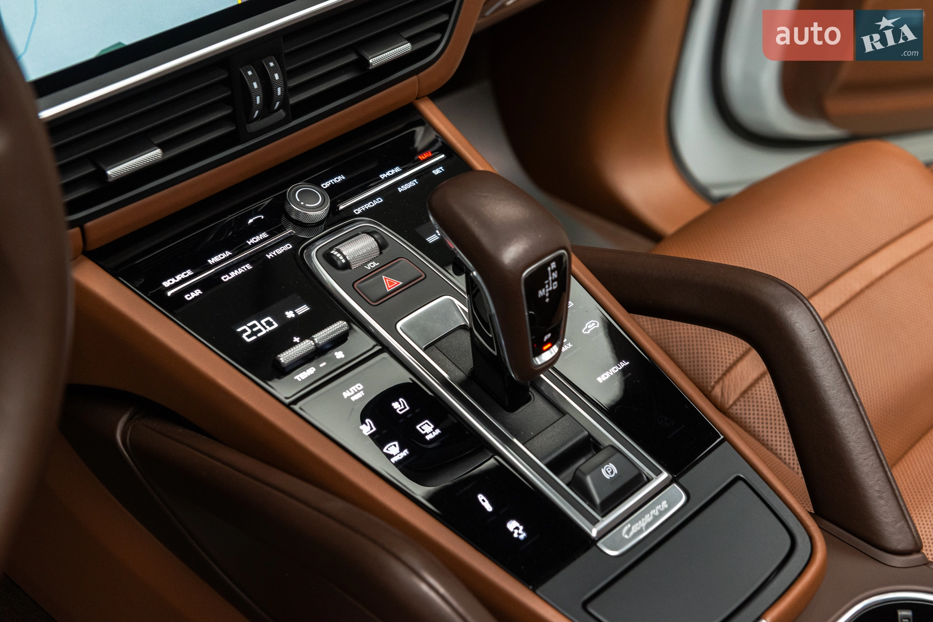 2019 Porsche Cayenne - мініатюра 23
