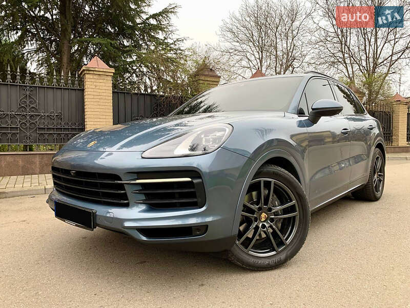 Внедорожник / Кроссовер Porsche Cayenne 2019 в Киеве