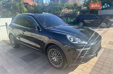 Внедорожник / Кроссовер Porsche Cayenne 2015 в Одессе