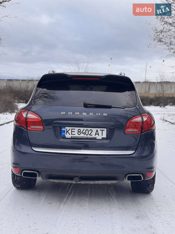 Внедорожник / Кроссовер Porsche Cayenne 2011 в Днепре