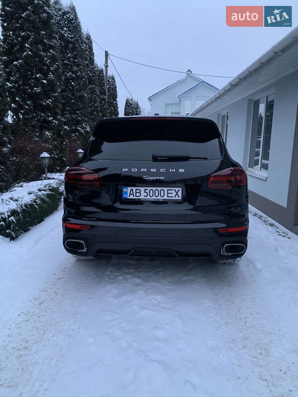 Внедорожник / Кроссовер Porsche Cayenne 2016 в Виннице