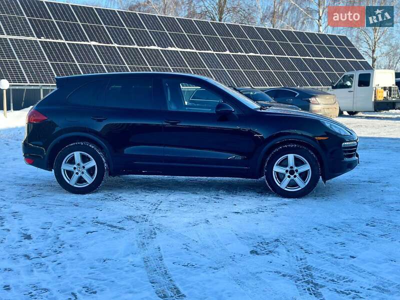 Внедорожник / Кроссовер Porsche Cayenne 2013 в Владимире
