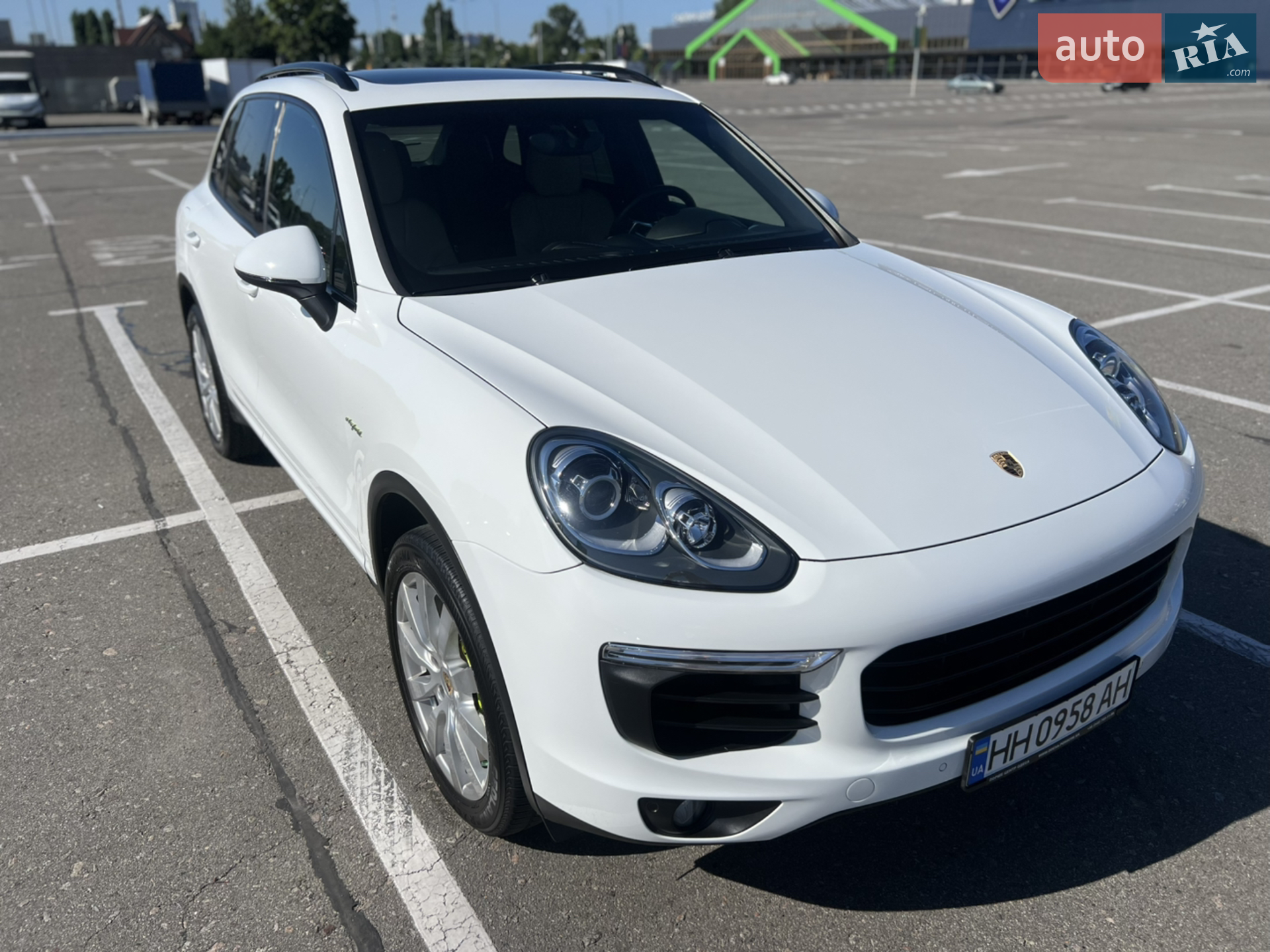 2015 Porsche Cayenne - мініатюра 4