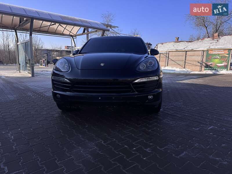 Внедорожник / Кроссовер Porsche Cayenne 2012 в Кривом Роге
