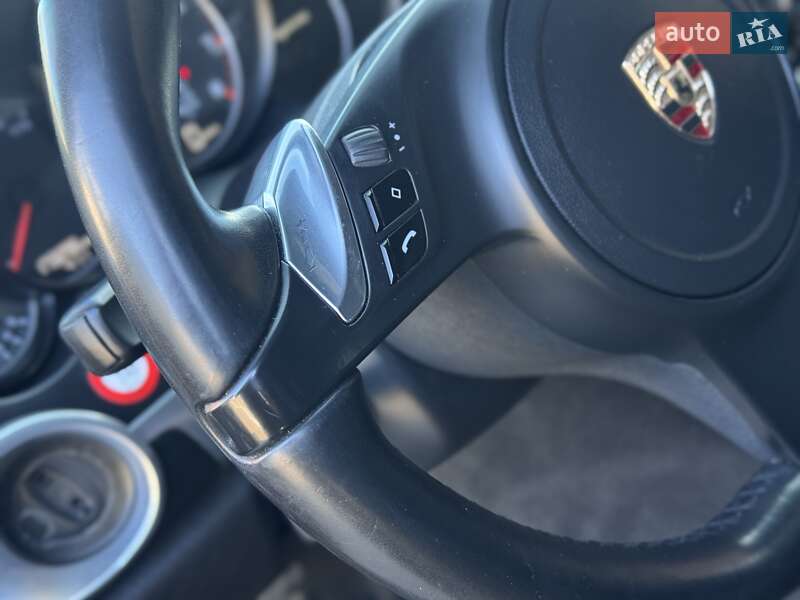 Внедорожник / Кроссовер Porsche Cayenne 2012 в Кривом Роге