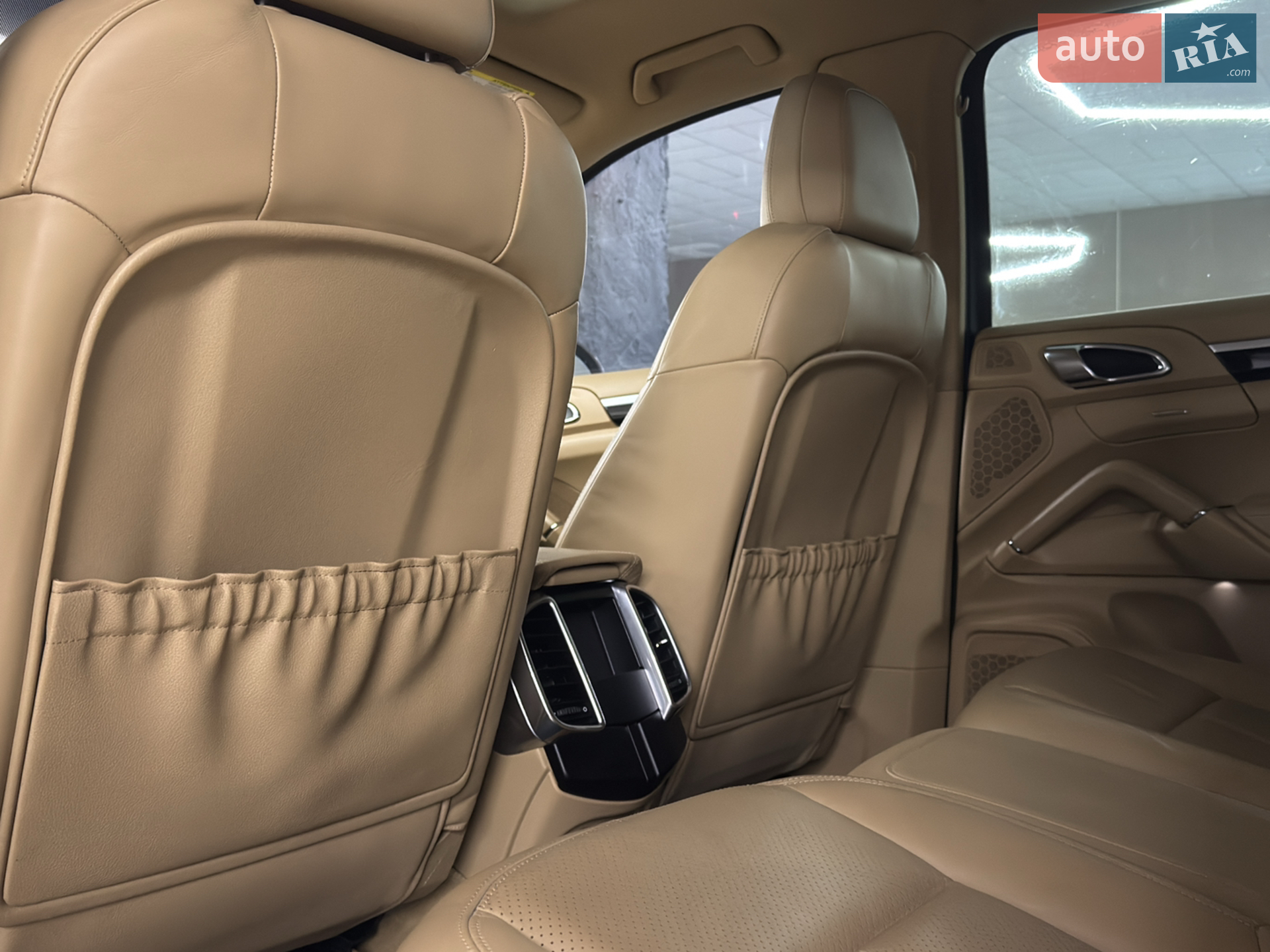 2013 Porsche Cayenne - мініатюра 23