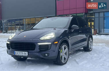 Внедорожник / Кроссовер Porsche Cayenne 2016 в Киеве