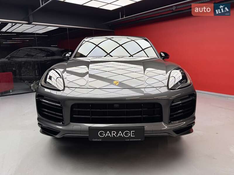 Внедорожник / Кроссовер Porsche Cayenne 2022 в Киеве