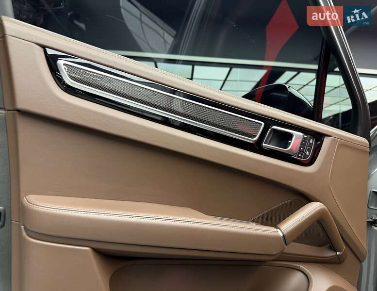 Внедорожник / Кроссовер Porsche Cayenne 2022 в Киеве