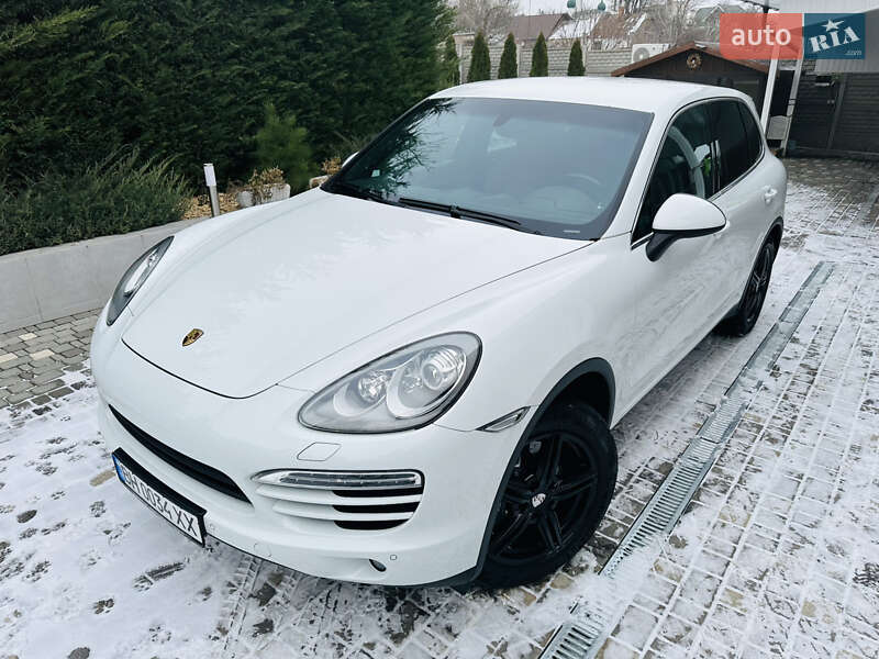 Внедорожник / Кроссовер Porsche Cayenne 2013 в Одессе