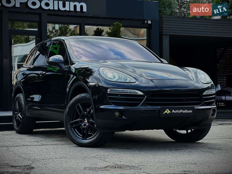 Внедорожник / Кроссовер Porsche Cayenne 2013 в Киеве