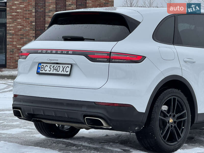 Внедорожник / Кроссовер Porsche Cayenne 2018 в Киеве
