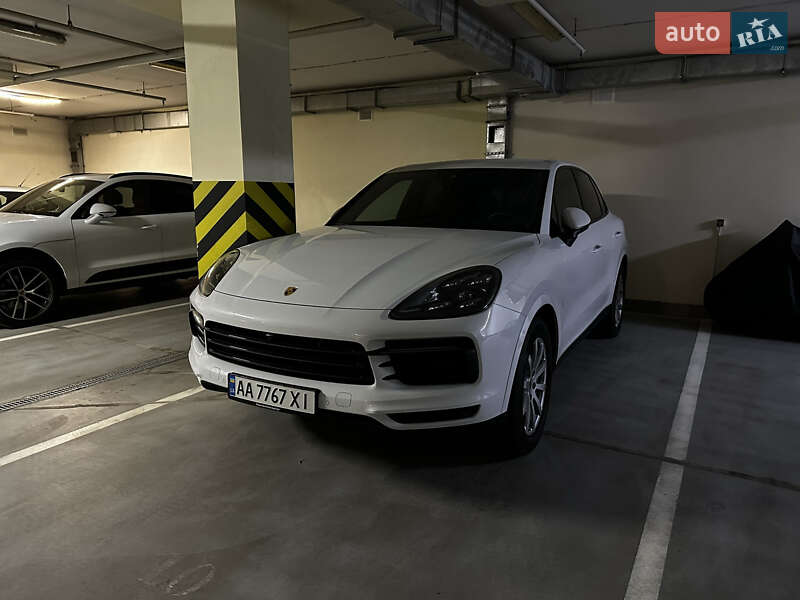 Внедорожник / Кроссовер Porsche Cayenne 2021 в Киеве