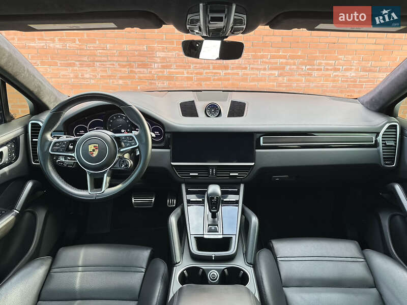 Внедорожник / Кроссовер Porsche Cayenne 2022 в Киеве