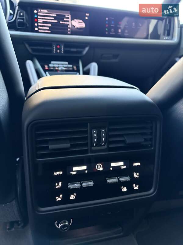 Внедорожник / Кроссовер Porsche Cayenne 2024 в Киеве фото 141 Внедорожник / Кроссовер Porsche Cayenne 2024 в Киеве