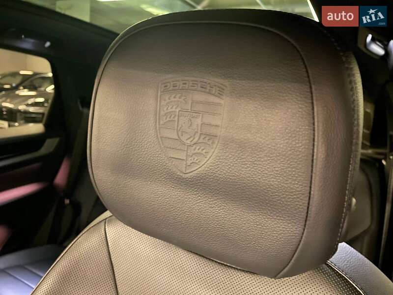 Внедорожник / Кроссовер Porsche Cayenne 2023 в Киеве фото 36 Внедорожник / Кроссовер Porsche Cayenne 2023 в Киеве