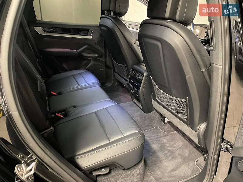 Внедорожник / Кроссовер Porsche Cayenne 2023 в Киеве фото 49 Внедорожник / Кроссовер Porsche Cayenne 2023 в Киеве