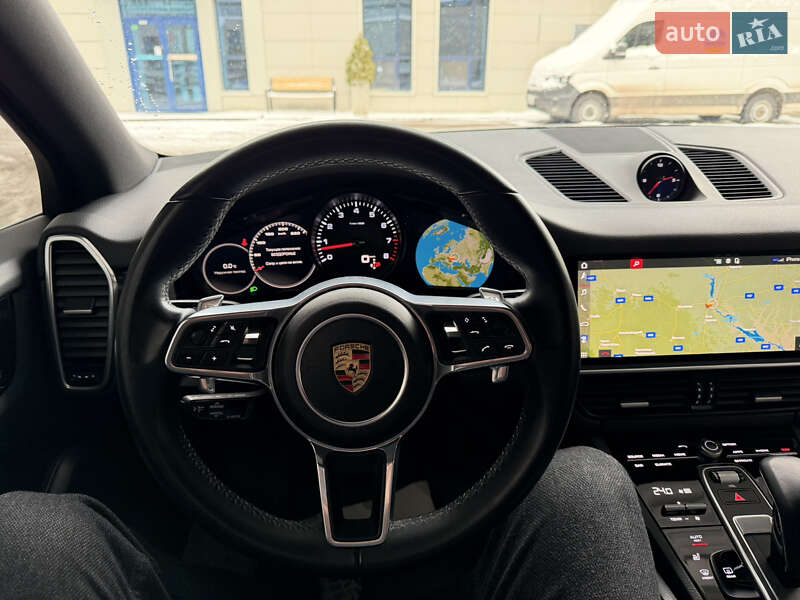 Внедорожник / Кроссовер Porsche Cayenne 2018 в Киеве