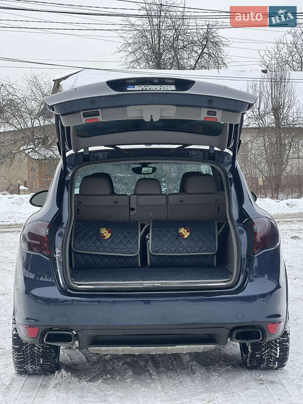 Внедорожник / Кроссовер Porsche Cayenne 2012 в Виннице