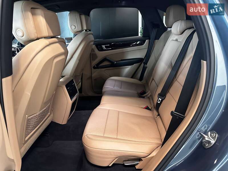 Внедорожник / Кроссовер Porsche Cayenne 2019 в Львове фото 42 Внедорожник / Кроссовер Porsche Cayenne 2019 в Львове