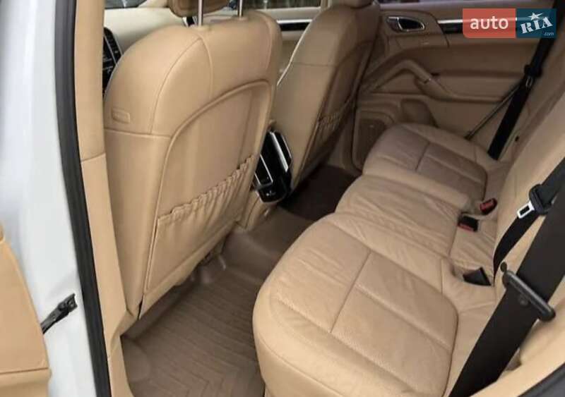 Внедорожник / Кроссовер Porsche Cayenne 2012 в Виннице