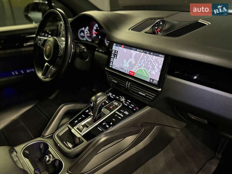 Внедорожник / Кроссовер Porsche Cayenne 2018 в Одессе