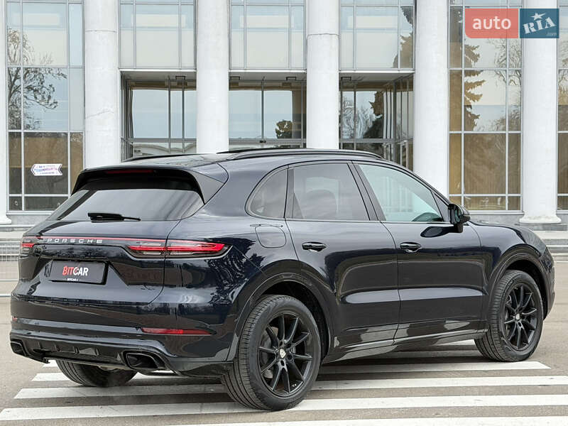 Внедорожник / Кроссовер Porsche Cayenne 2019 в Одессе