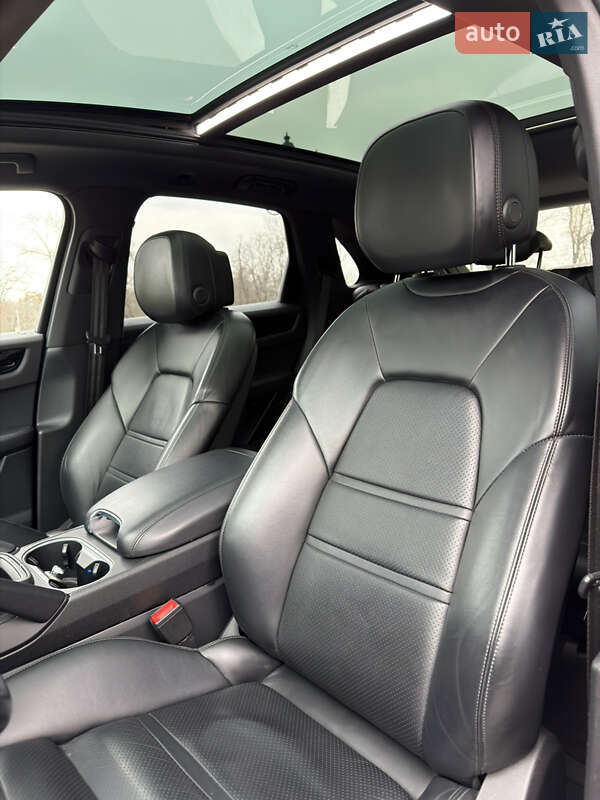 Внедорожник / Кроссовер Porsche Cayenne 2019 в Одессе