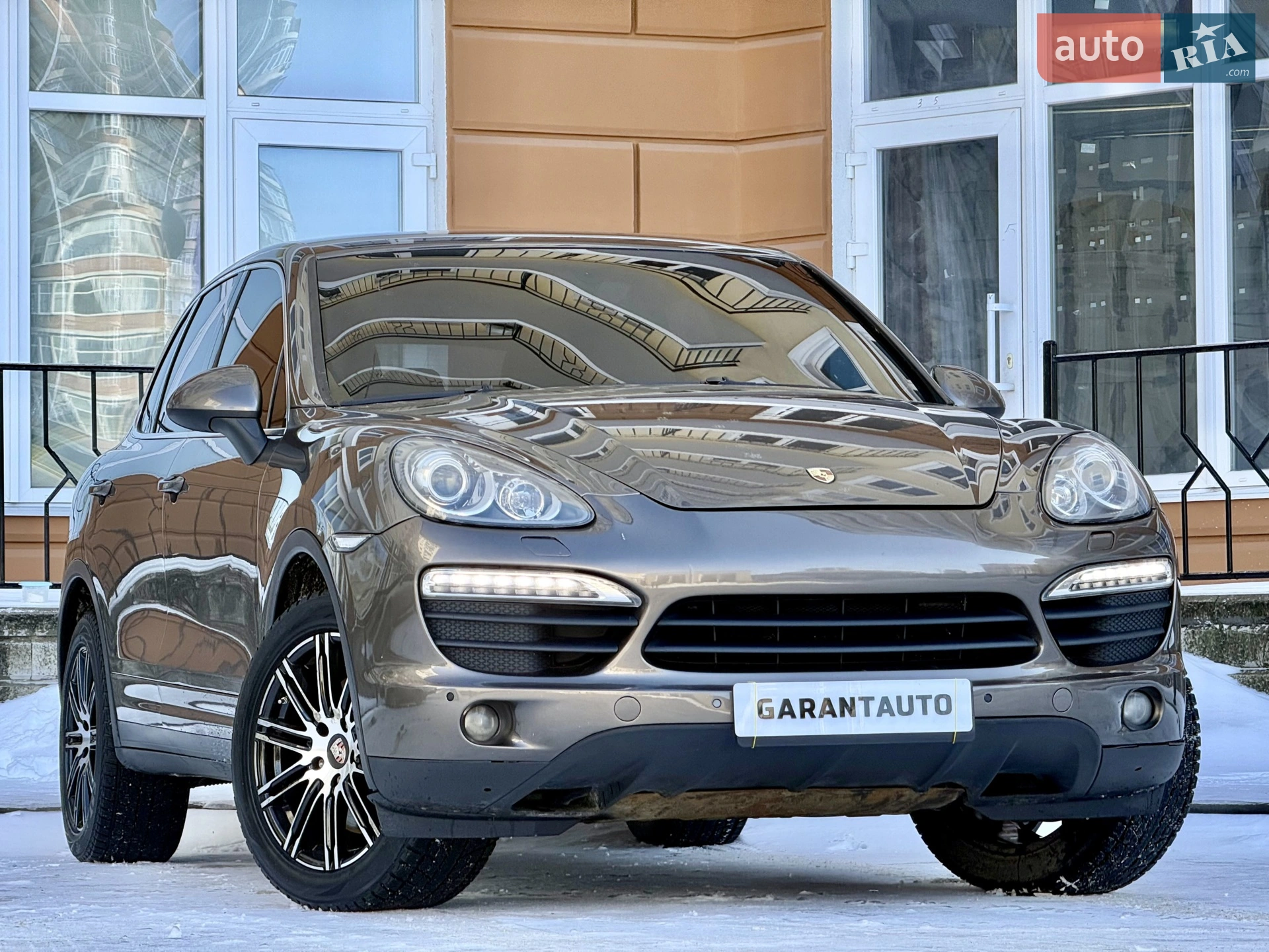 2011 Porsche Cayenne - мініатюра 23