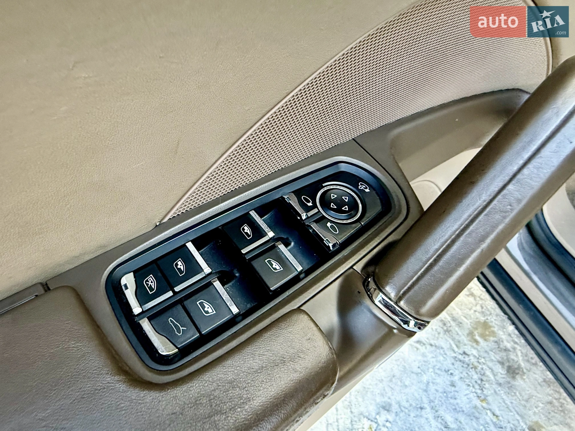 2011 Porsche Cayenne - мініатюра 94