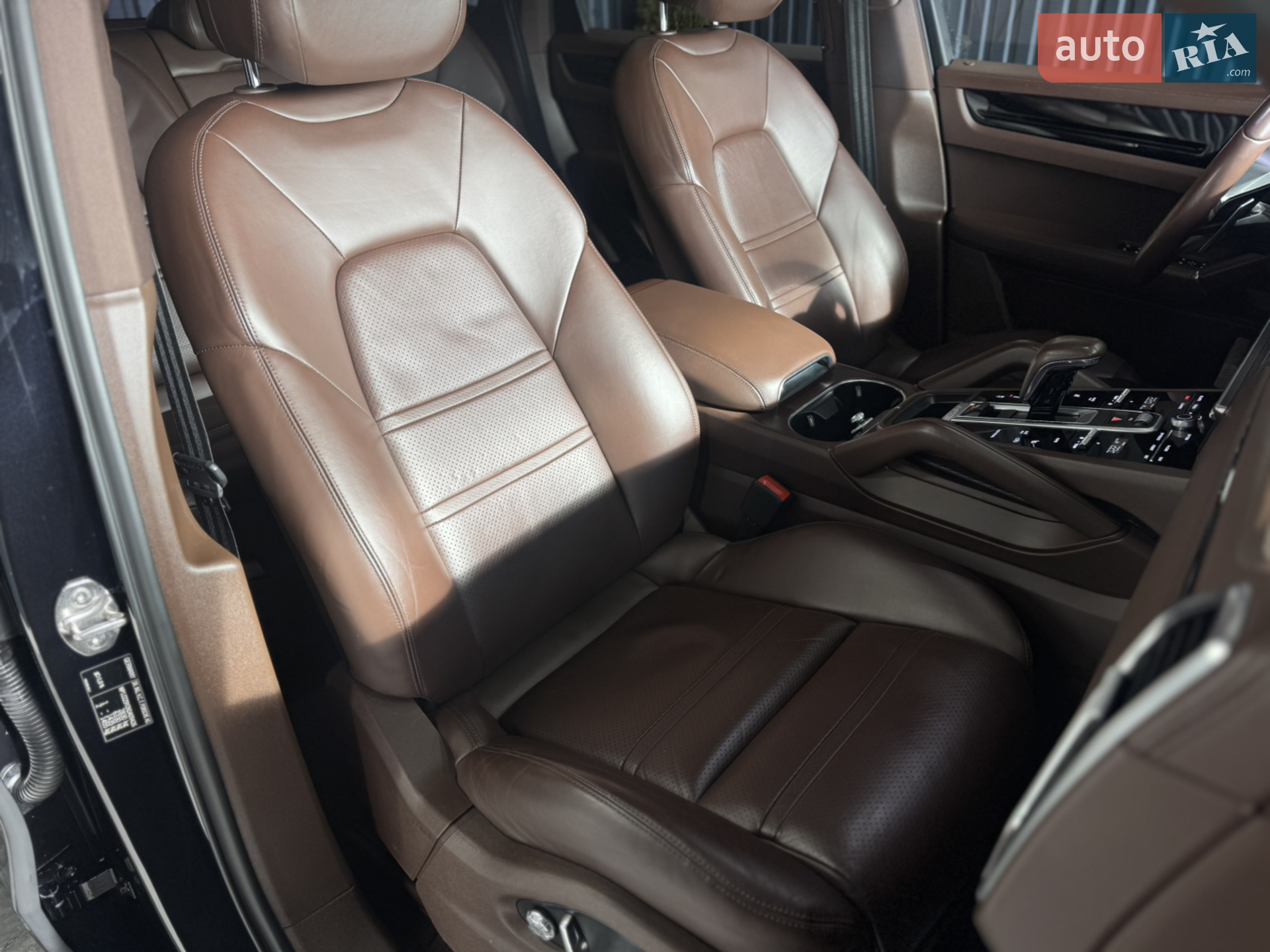 2018 Porsche Cayenne - мініатюра 16