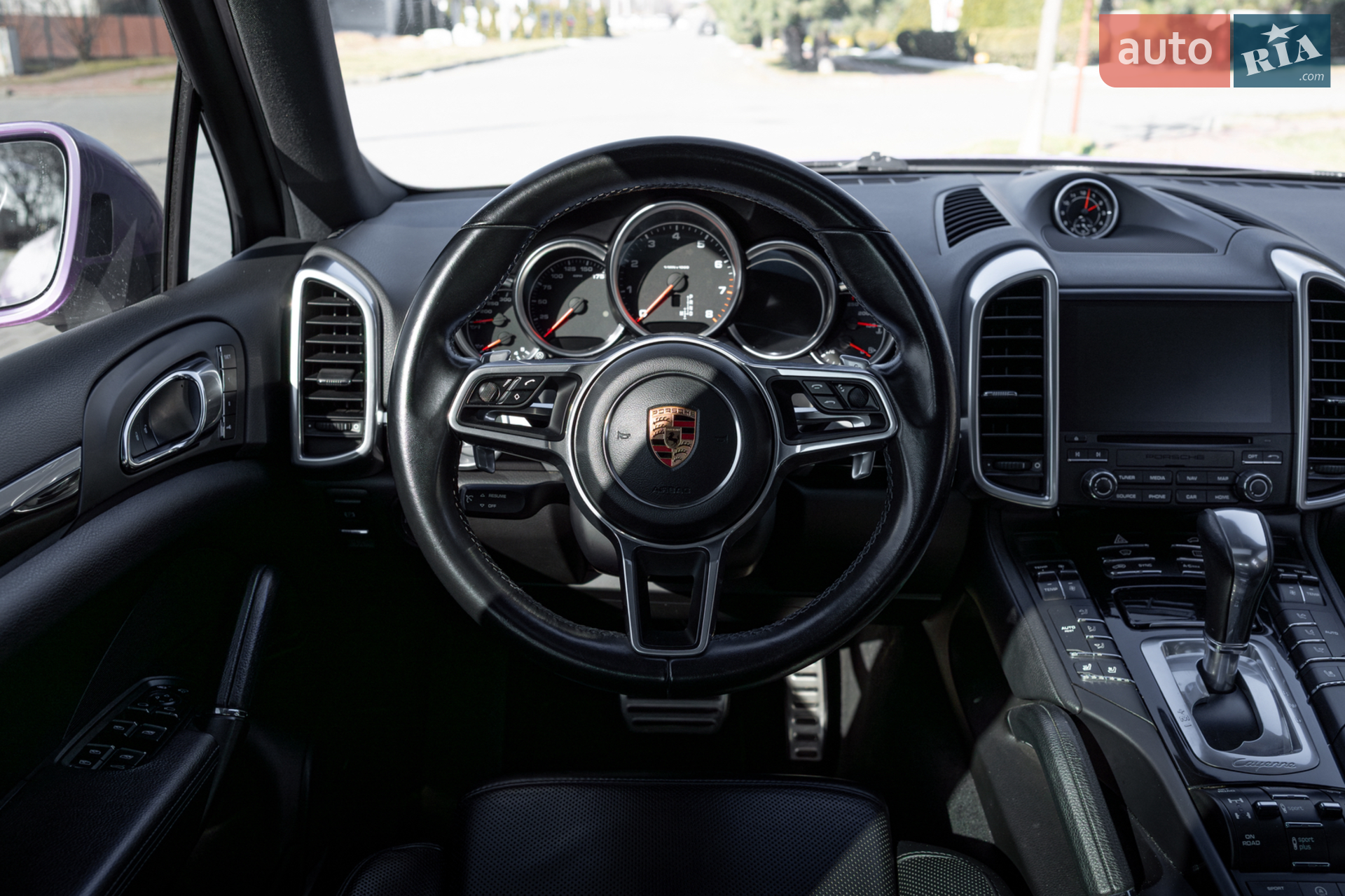 2017 Porsche Cayenne - мініатюра 15