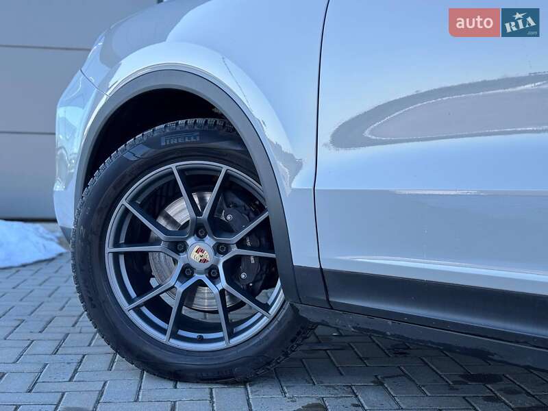 Внедорожник / Кроссовер Porsche Cayenne 2023 в Львове фото 6 Внедорожник / Кроссовер Porsche Cayenne 2023 в Львове