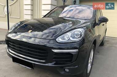 Позашляховик / Кросовер Porsche Cayenne 2015 в Одесі