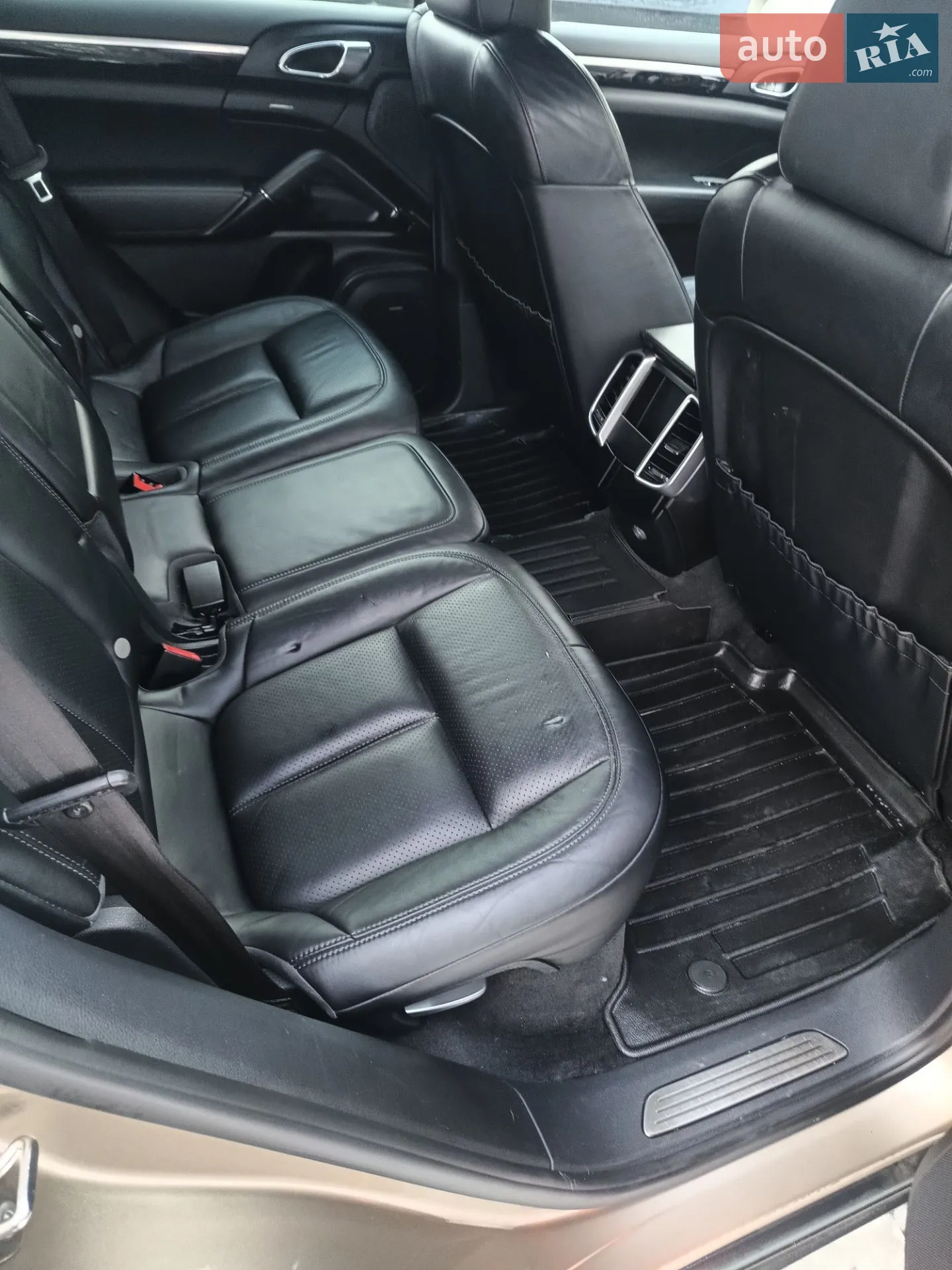2015 Porsche Cayenne - мініатюра 20