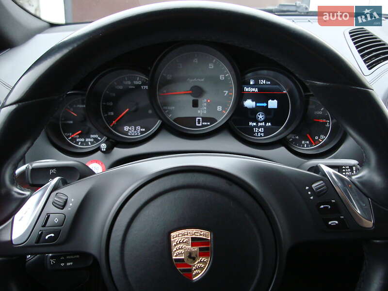 Внедорожник / Кроссовер Porsche Cayenne 2014 в Ровно