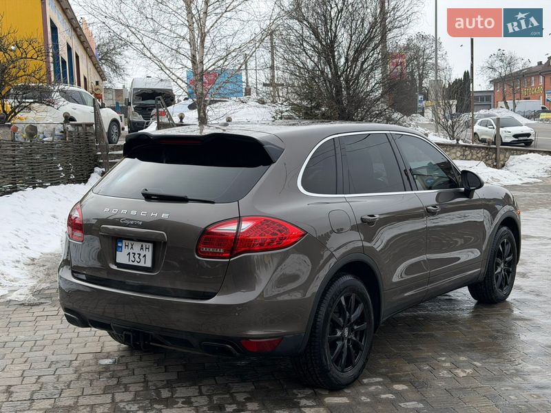 Внедорожник / Кроссовер Porsche Cayenne 2013 в Тернополе