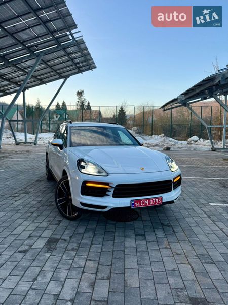 Внедорожник / Кроссовер Porsche Cayenne 2021 в Львове