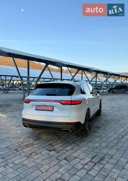 Внедорожник / Кроссовер Porsche Cayenne 2021 в Львове