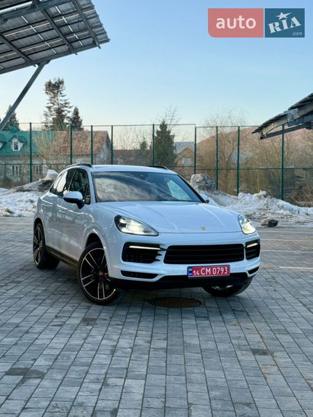 Внедорожник / Кроссовер Porsche Cayenne 2021 в Львове